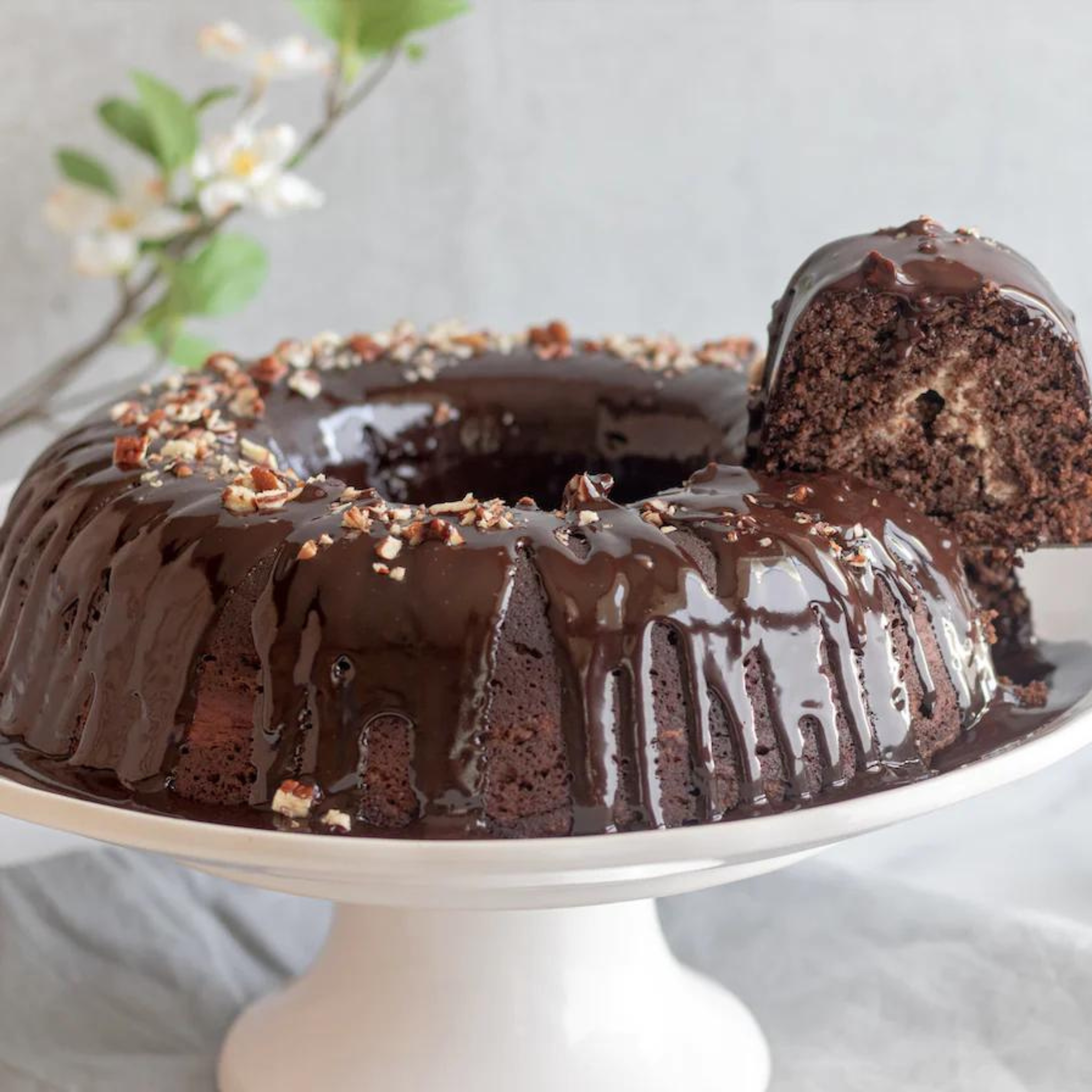 Chocolate Bundt Cake filled with cheesecake keto